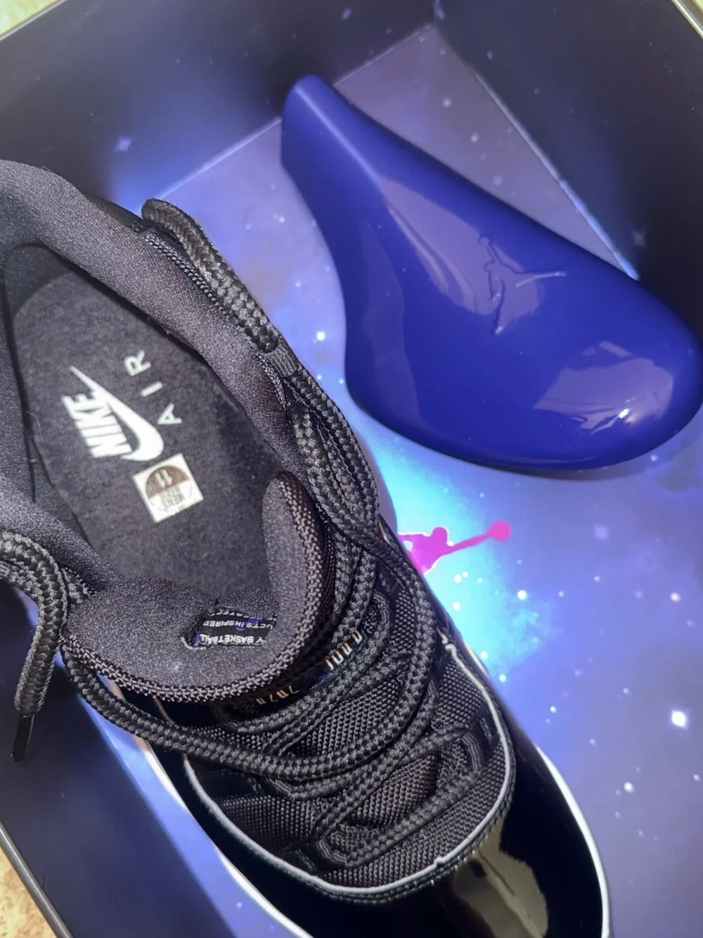 Authentic Rare Jordan 11 Space Jam (2016) SZ 11